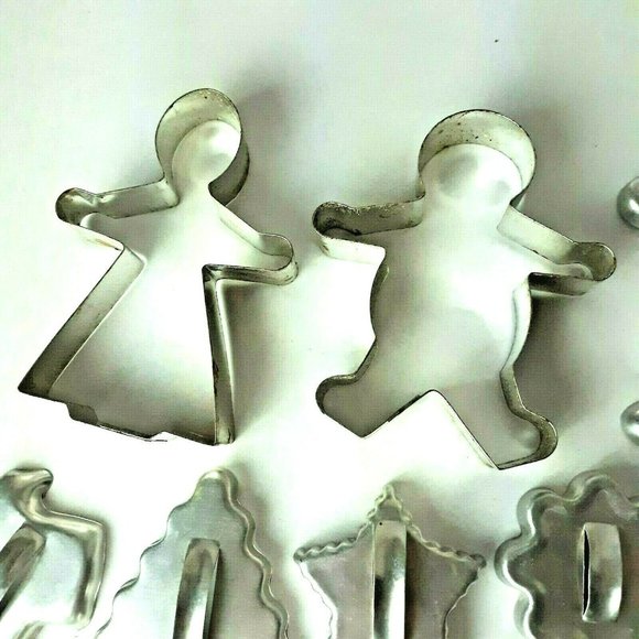 Metal Cookie Cutters Lot 19 Holidays Gingerbread - Picture 2 of 7